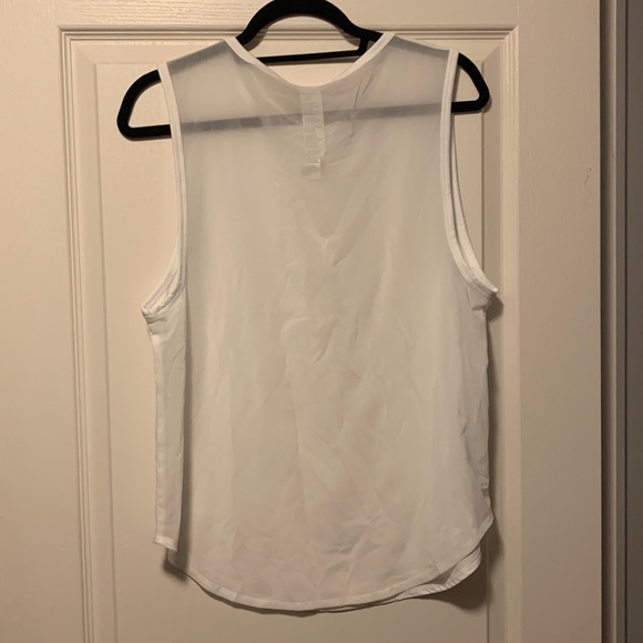 White sleeveless workout top - Picture 2 of 3